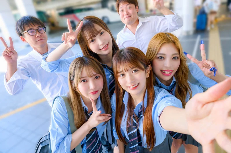 りお&ひなた&かりん&ゆい 無料サンプル画像(1) 【無料しろうと動画館】